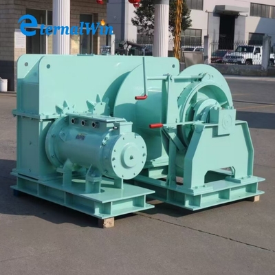 Treuil hydraulique marin robuste conçu pour résister aux environnements marins difficiles